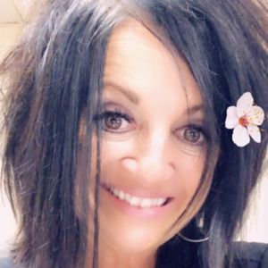 Meet your Posher, Michele